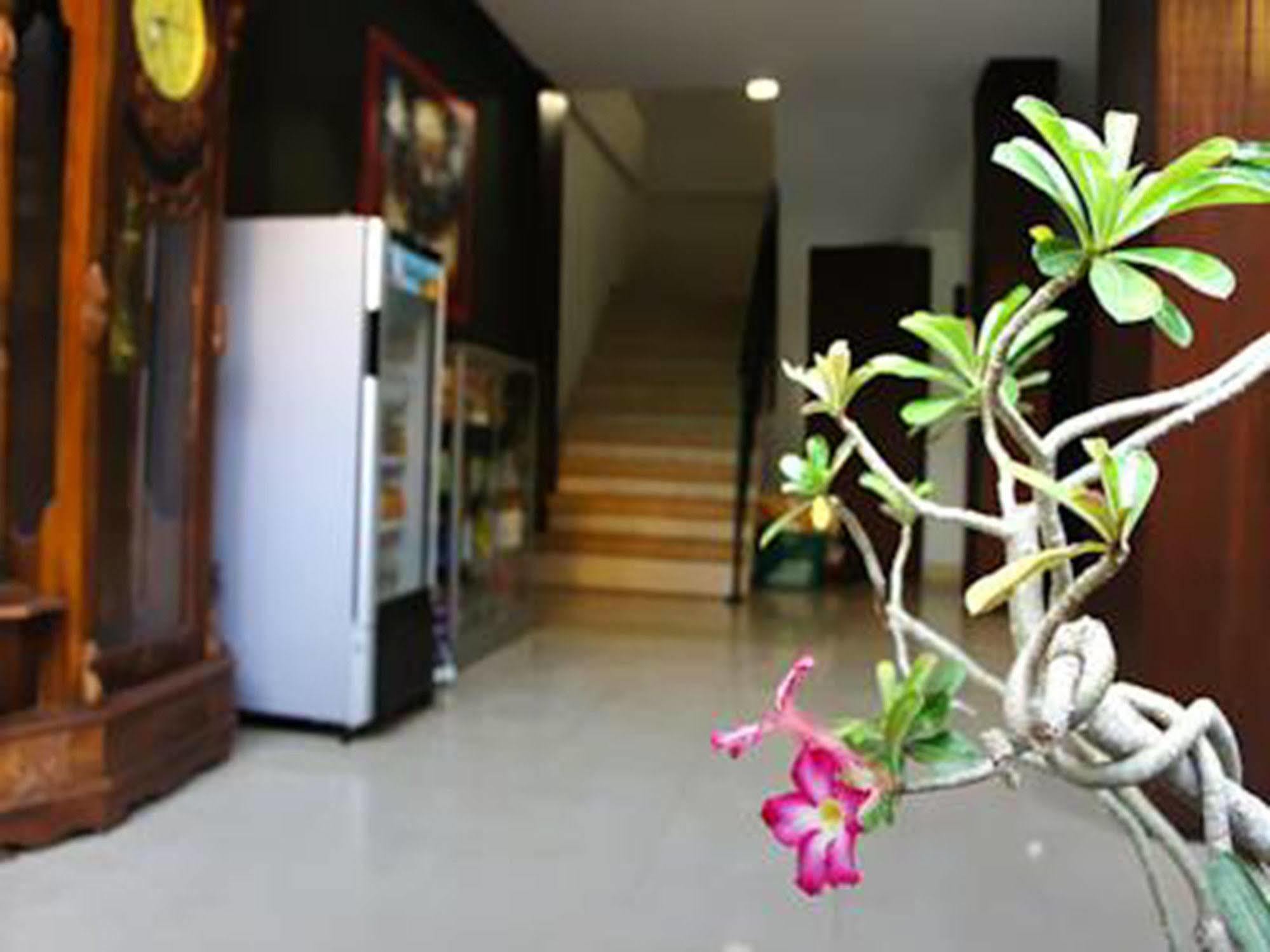 Graha Chania Legian Kuta Lombok Buitenkant foto